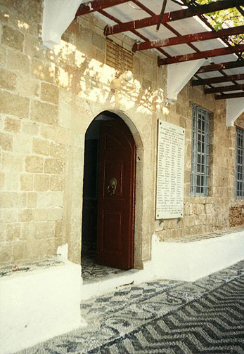 rhodes11.jpg (93102 bytes)