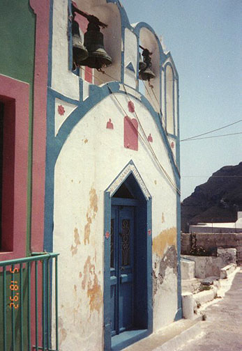 santorini08.jpg (83757 bytes)